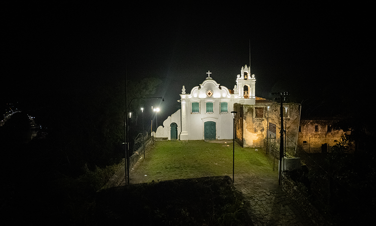 Instituto Neoenergia promove evento cultural para inaugurar nova iluminação do Convento